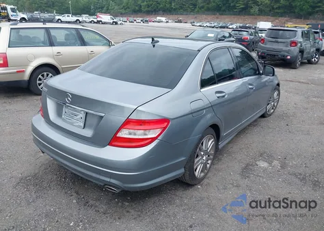 2008 Mercedes-Benz C 300 Luxury/Sport из США, поврежденный, VIN WDDGF54X88F082138